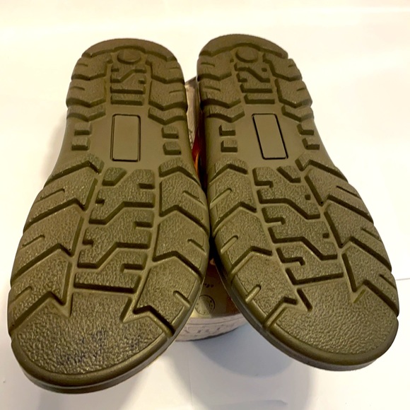 NWOT Cliffs by White Mountain Women Sandals: 8M - Picture 8 of 11